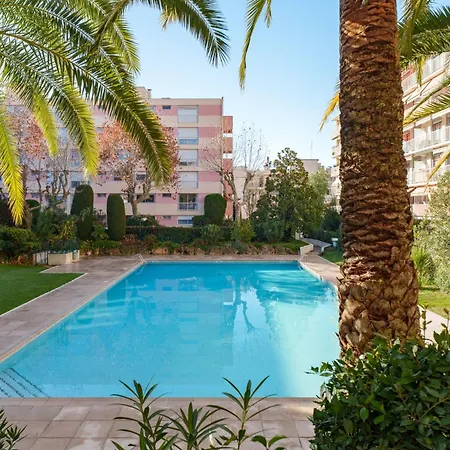 Les Jardins De - Welkeys Apartment